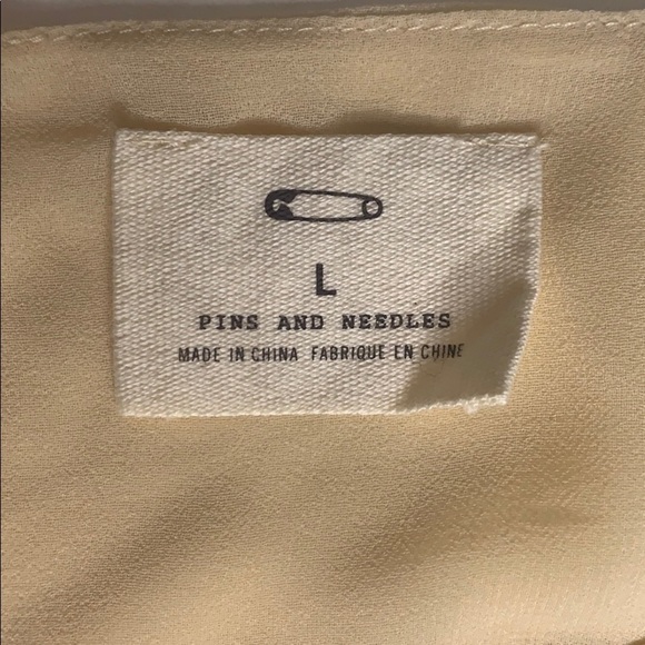 Anthropologie Pins & Needles Cream Tier layer drape large women’s shirt T-shirt - Picture 3 of 8